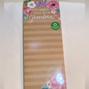 GRANDMA TALL TABLET BROWN WITH FLORAL DESIGN MAGNETIC BACK recycled paper